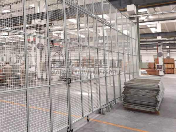 鎖定型安全門鋁型材